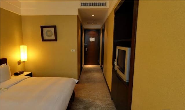 Standard Room, 1 Queen Bed