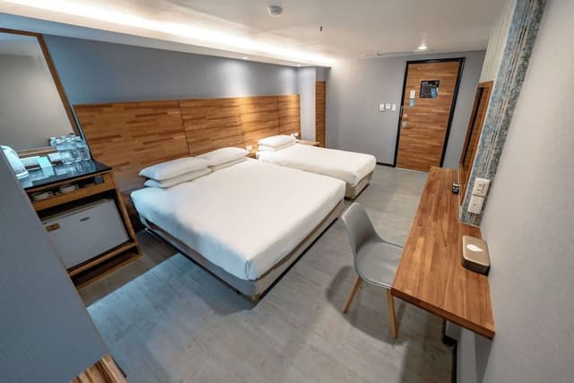 Deluxe Triple Room