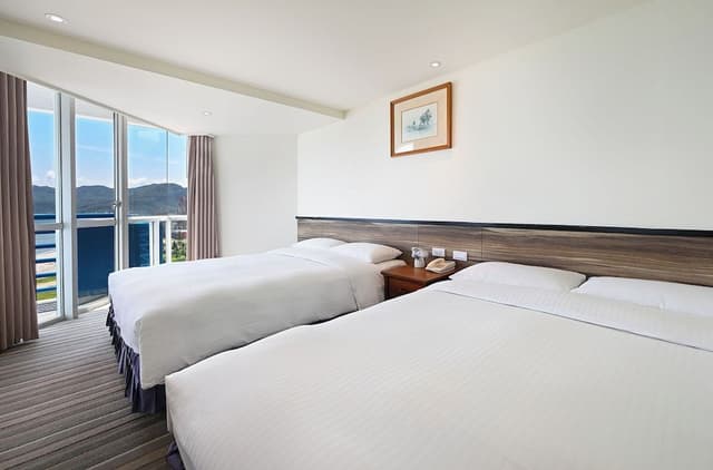 Standard Quadruple Room (No bathtub)