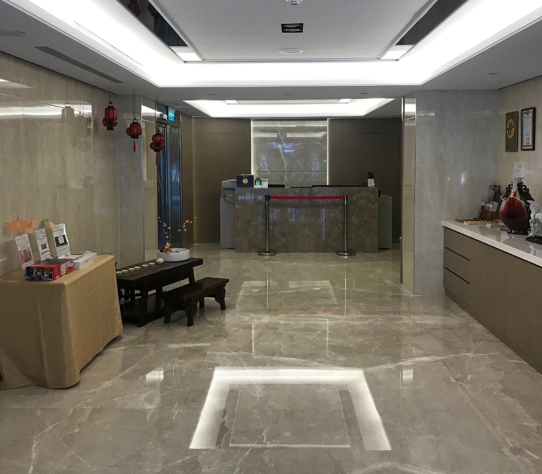 โรงแรมโกลเด้น การ์เดน (Golden Garden Hotel)0