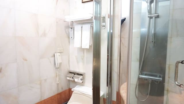 Executive Suite, 2 Bedrooms (1 Double, 2 Single beds)