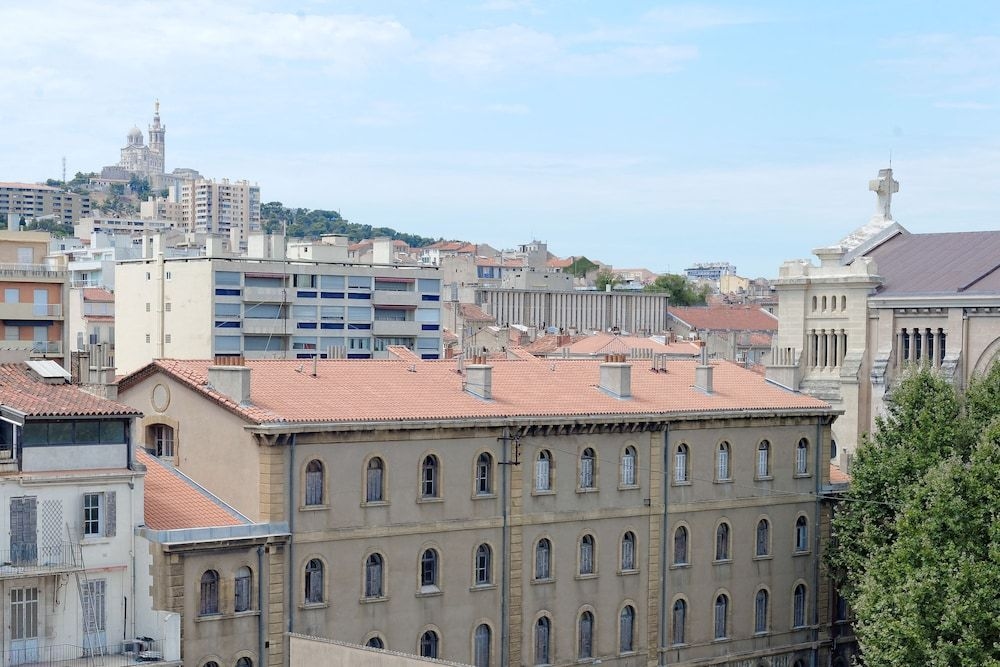 Residhotel Grand Prado1