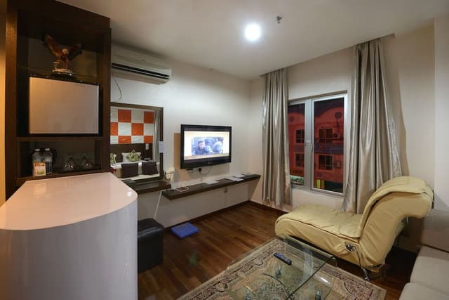 Junior Suite, 1 King Bed