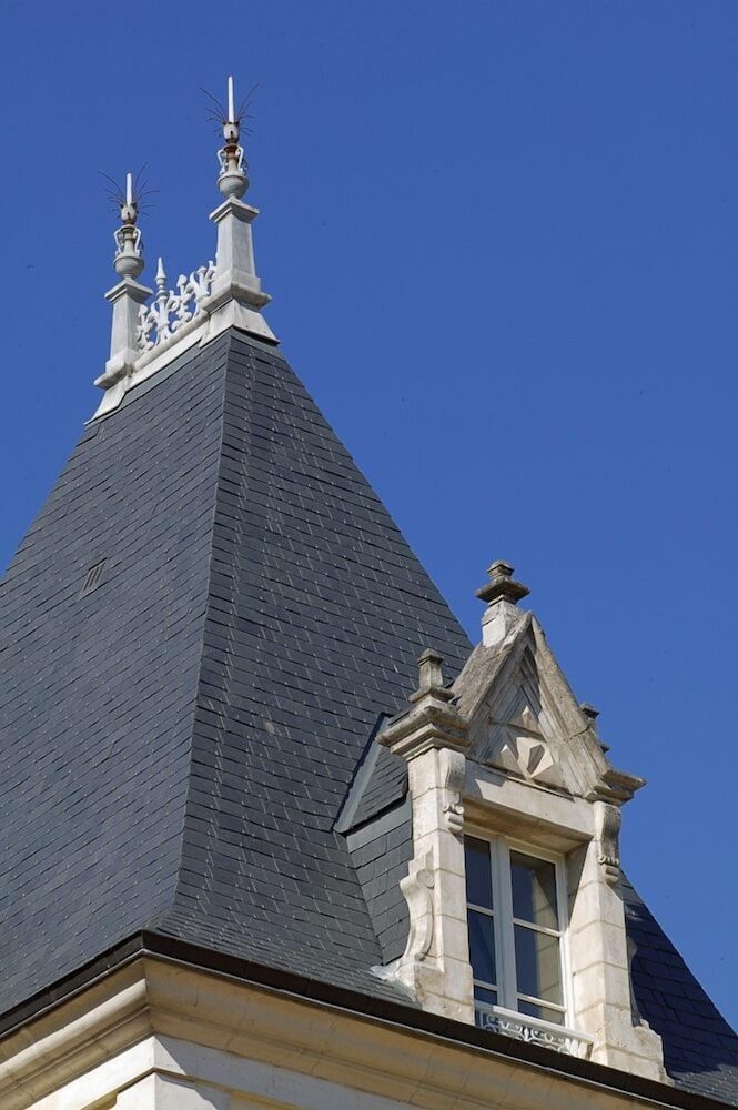 EXCLUSIVE HOTEL CLOS LA BOETIE1