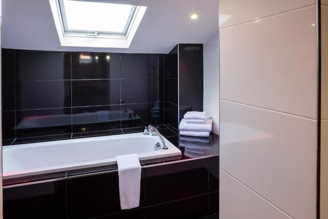 Prestige Suite