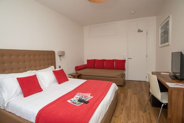 Superior Triple Room