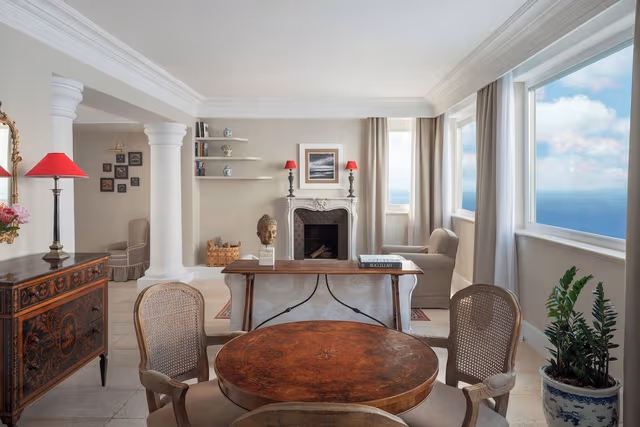 Suite (Capri Master)