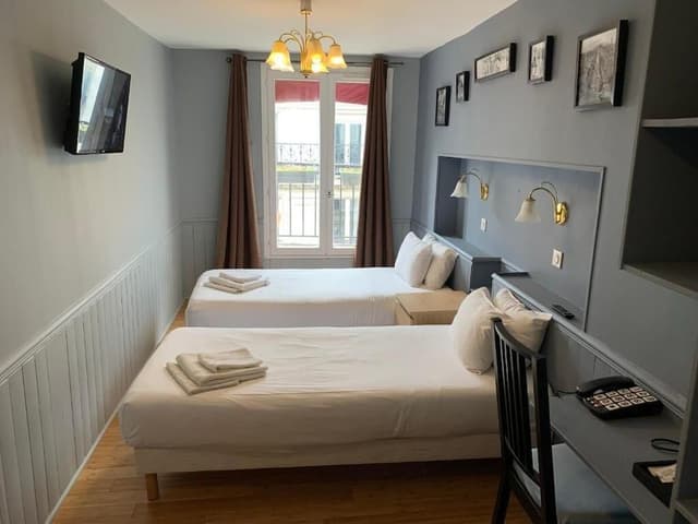 Standard Twin Room