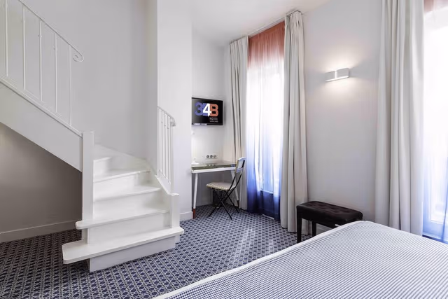 Duplex Apartment, includes soft minibar, courtesy tray, digital press