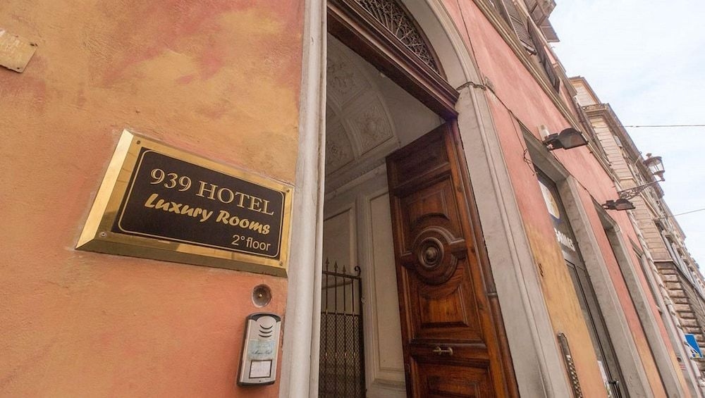 939 Hotel2