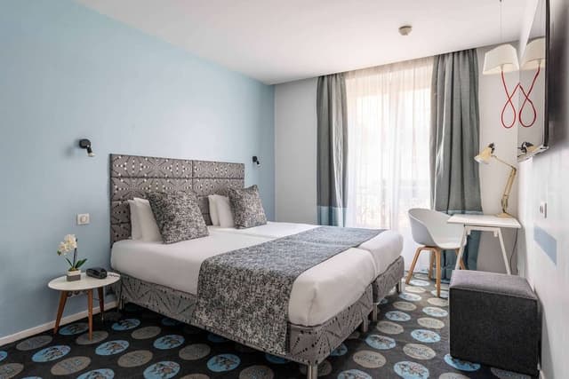 Family superior room ( 2 rooms) - Complimentary soft minibar,courtesy tray, Chromecast-Digital press