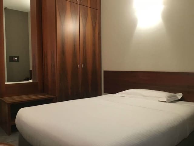 Single Room, 1 Large Twin Bed