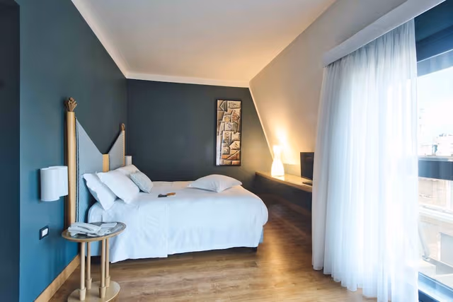 Deluxe Double Room, 1 King Bed, Terrace