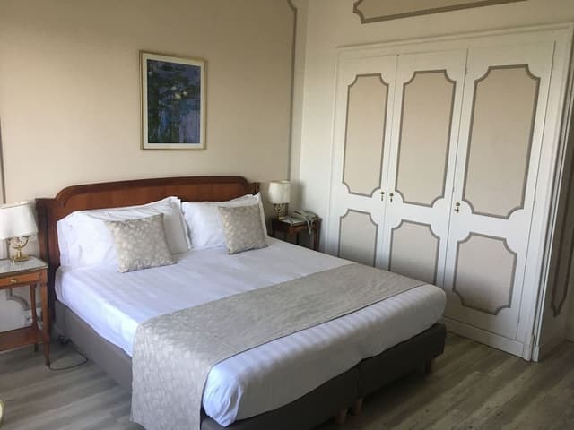 Standard Double Room, Lake View