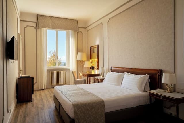 Standard Double Room, Lake View