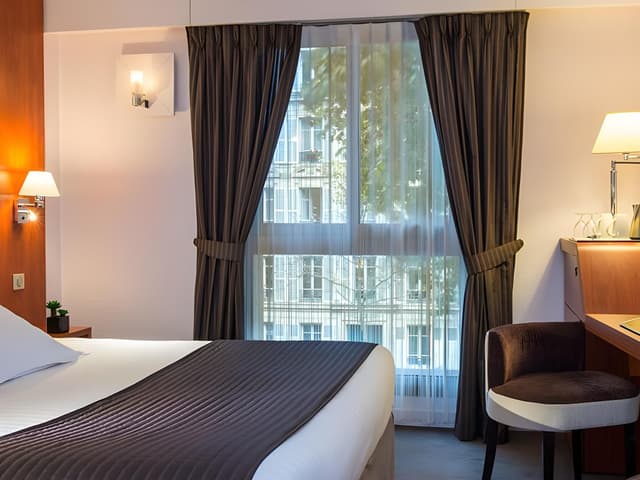 Premium Room