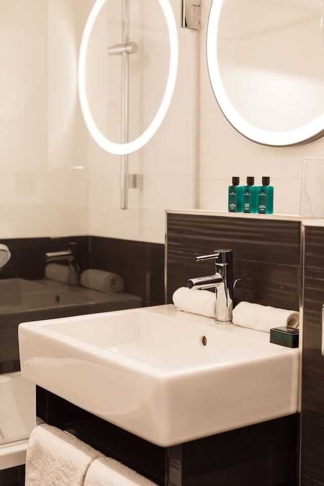 Classic Double Room, 1 Queen Bed, City View