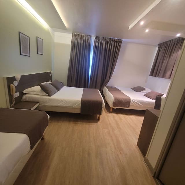 Standard Room, Multiple Beds