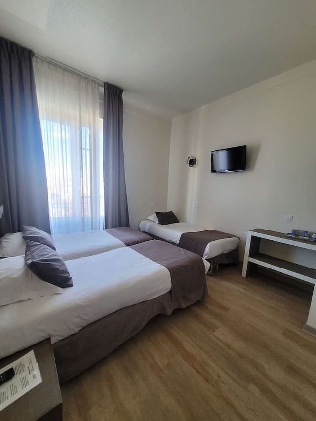 Standard Room, 3 Twin Beds