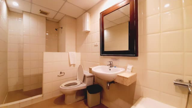 1-Bedroom Apartment with Kitchen
