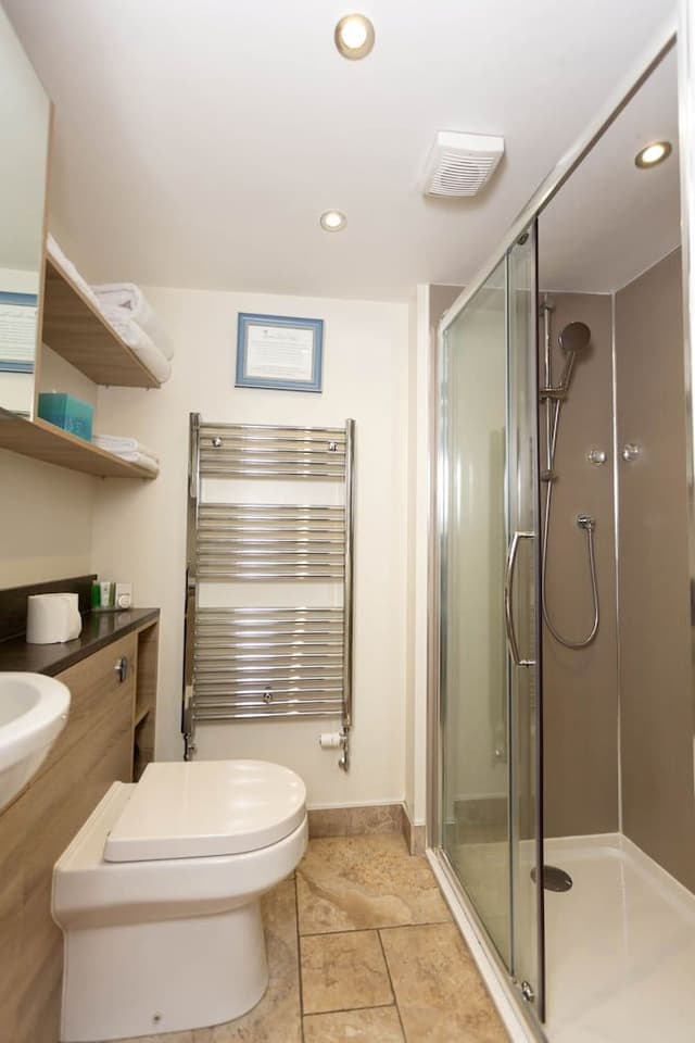 Double Room (Small)