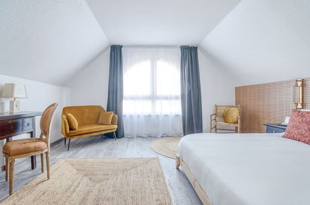 Classic Double Room
