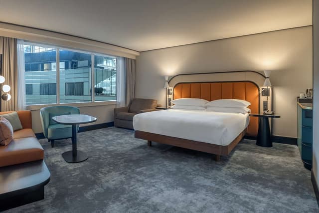JUNIOR SUITE
