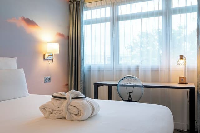 Superior Room (1 Large bed)