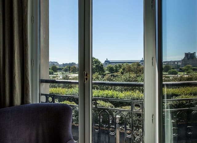Junior Suite - Vue Paris