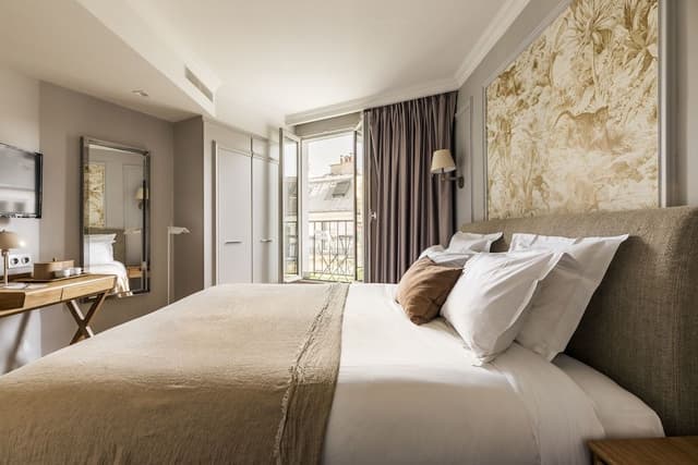 Elegance Room with Balcony