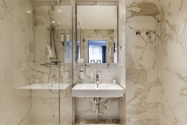 Elegance Room