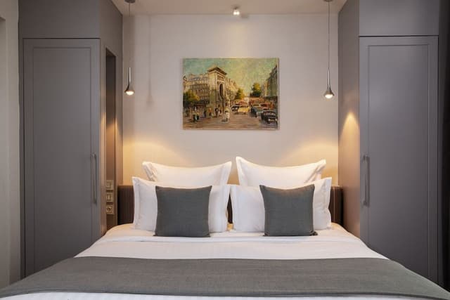 Deluxe Suite (Parisienne)