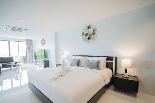 Penthouse Suite with City View