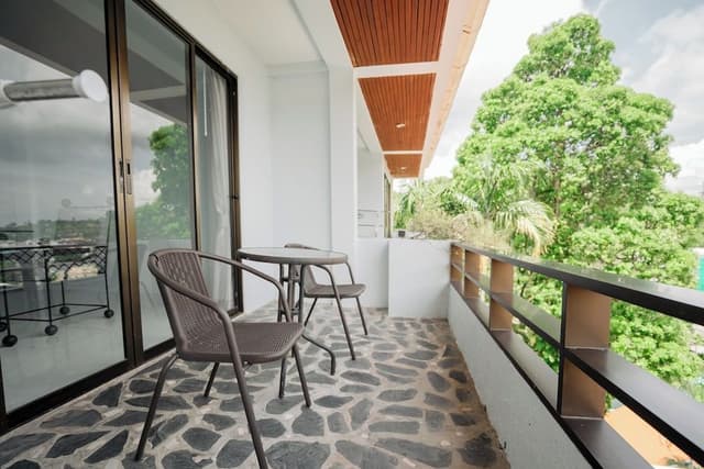 Penthouse Suite with City View