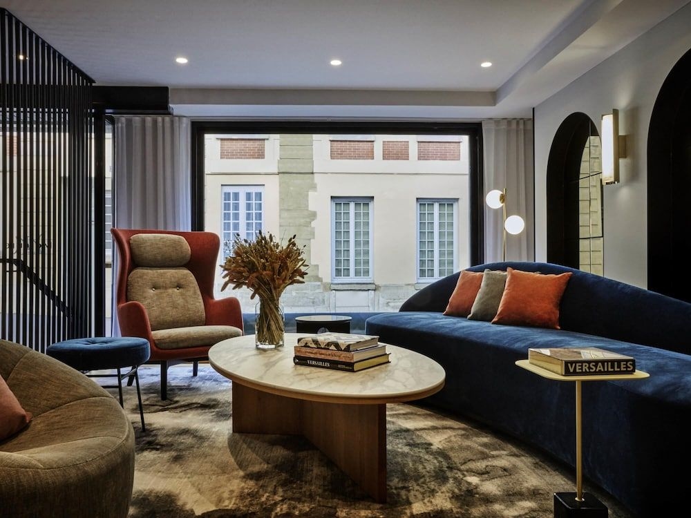 Mercure Versailles Chateau3