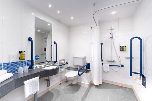 Standard Room, 2 Twin Beds, Accessible (Wheelchair)