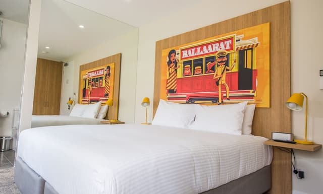 Superior Room, 1 King Bed