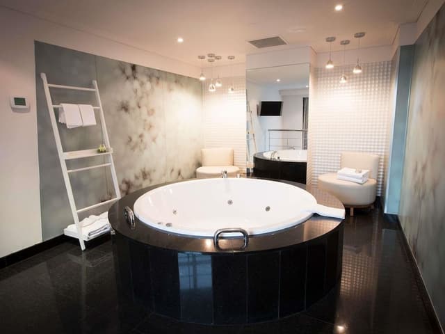 Loft, 1 King Bed