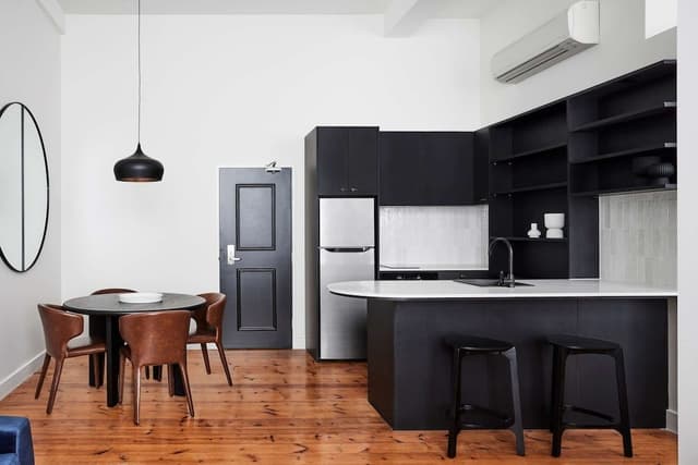 1 Bedroom Loft Apartment - Stair Access Only