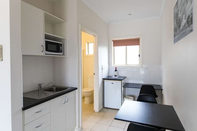 Deluxe Room, Multiple Beds, Non Smoking, Kitchenette (Walk-in Shower)