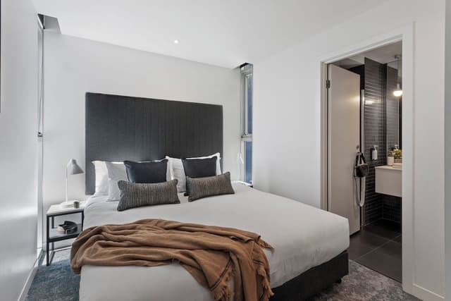 Three Bedroom Apartment - Adjoining