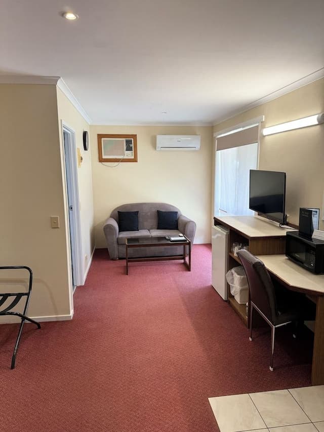 Queen Room