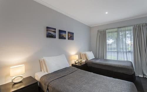 Family Room with Garden View