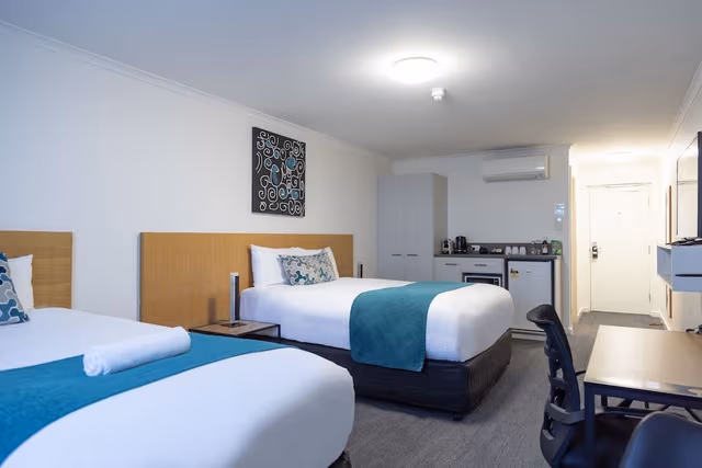 Classic Twin Suite