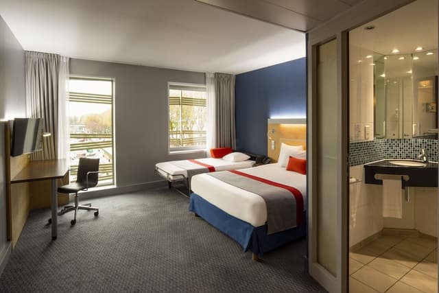 Standard Room, 1 Double Bed, Marina View (Free Breakfast)