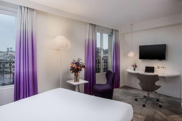 Suite with View