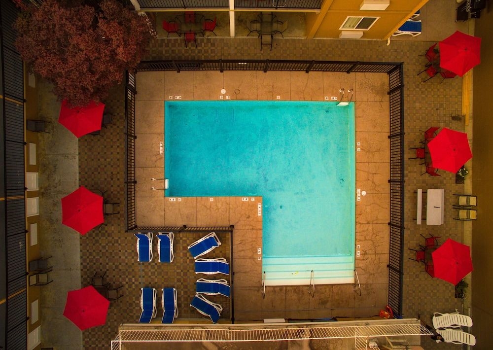 Sahara Courtyard Inn Penticton0