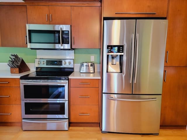 Premium House, 2 Bedrooms, Kitchen, Garden Area