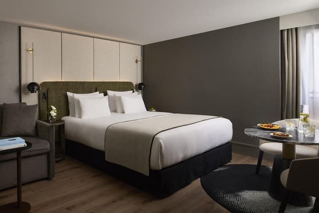 Junior Suite (Family Extra Bed 3 Adults)