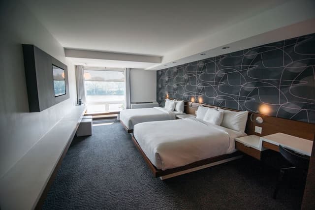 Room, 2 Queen Beds, River View (Upper Floor)